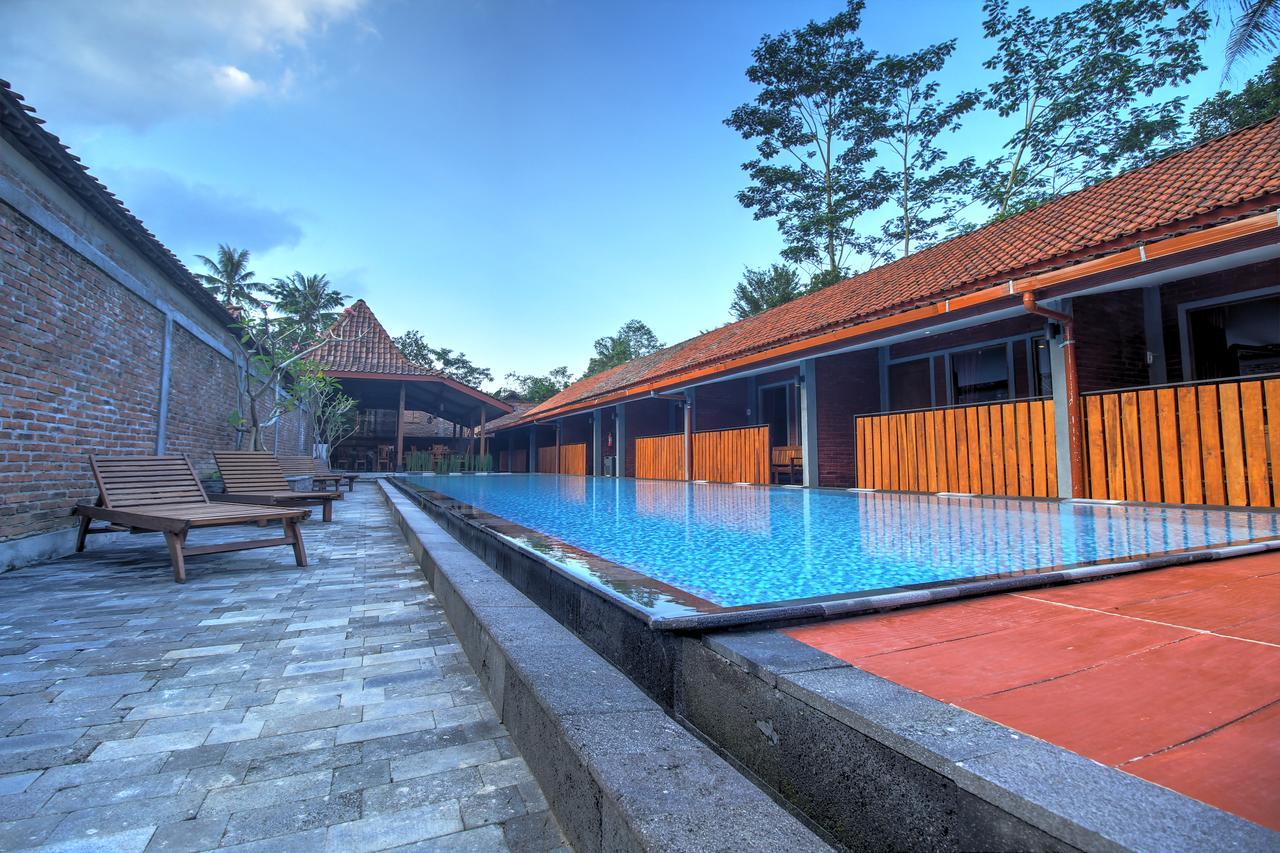 Wahid Borobudur Hotel Magelang Bagian luar foto